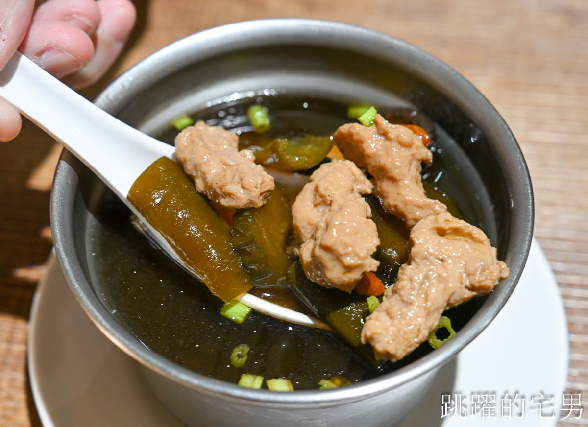 [花蓮美食]滿碗香辣椒肉羹清湯專賣店-這家花蓮好吃炒米粉口感濕潤份量多，超特別剝皮辣椒肉羹清湯滋味好濃郁，花蓮下午有營業餐廳
