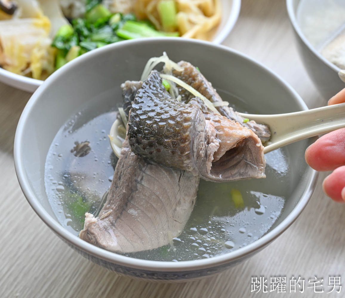 [花蓮美食]胖胖虱目魚-傳承超過30年花蓮老店，乾煎虱目魚也太香啦! 加30元就有4菜便當C/P值超高，加湯免費! 花蓮火車站美食，花蓮下午有營業餐廳