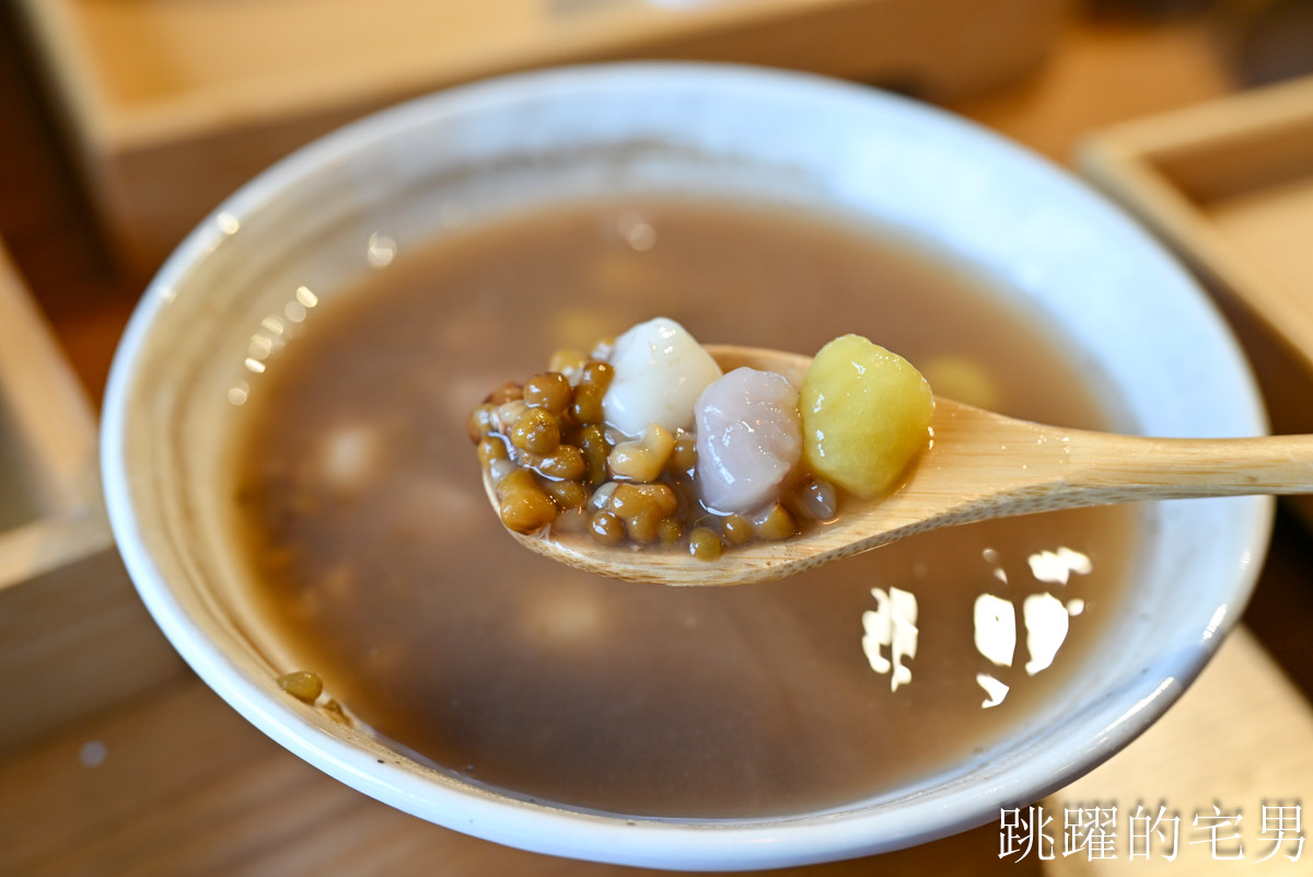 [花蓮冰店]一心泡泡冰-30年花蓮冰店搬家維持傳統刨冰，高質感空間根本是約會咖啡廳，東大門附近美食