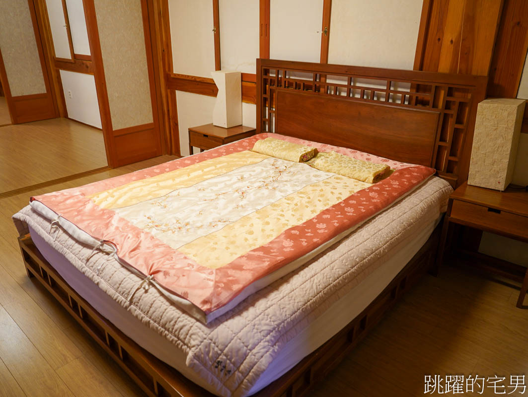 [韓國旅遊]慶州瞻星臺첨성대-韓國秋天不只有楓葉，絕美粉黛亂子草粉紅風暴，住宿慶州韓屋皇南館，月晴橋美食素食推薦校村家三百家