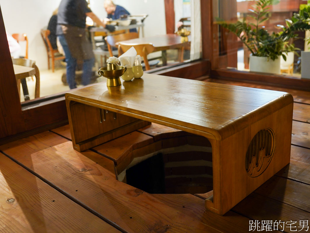 [韓國旅遊]慶州瞻星臺첨성대-韓國秋天不只有楓葉，絕美粉黛亂子草粉紅風暴，住宿慶州韓屋皇南館，月晴橋美食素食推薦校村家三百家