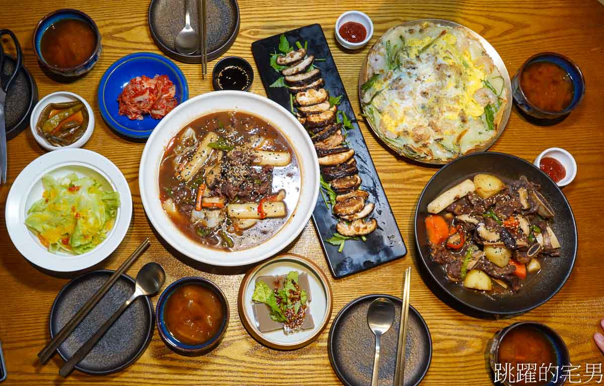 [韓國旅遊]慶州瞻星臺첨성대-韓國秋天不只有楓葉，絕美粉黛亂子草粉紅風暴，住宿慶州韓屋皇南館，月晴橋美食素食推薦校村家三百家