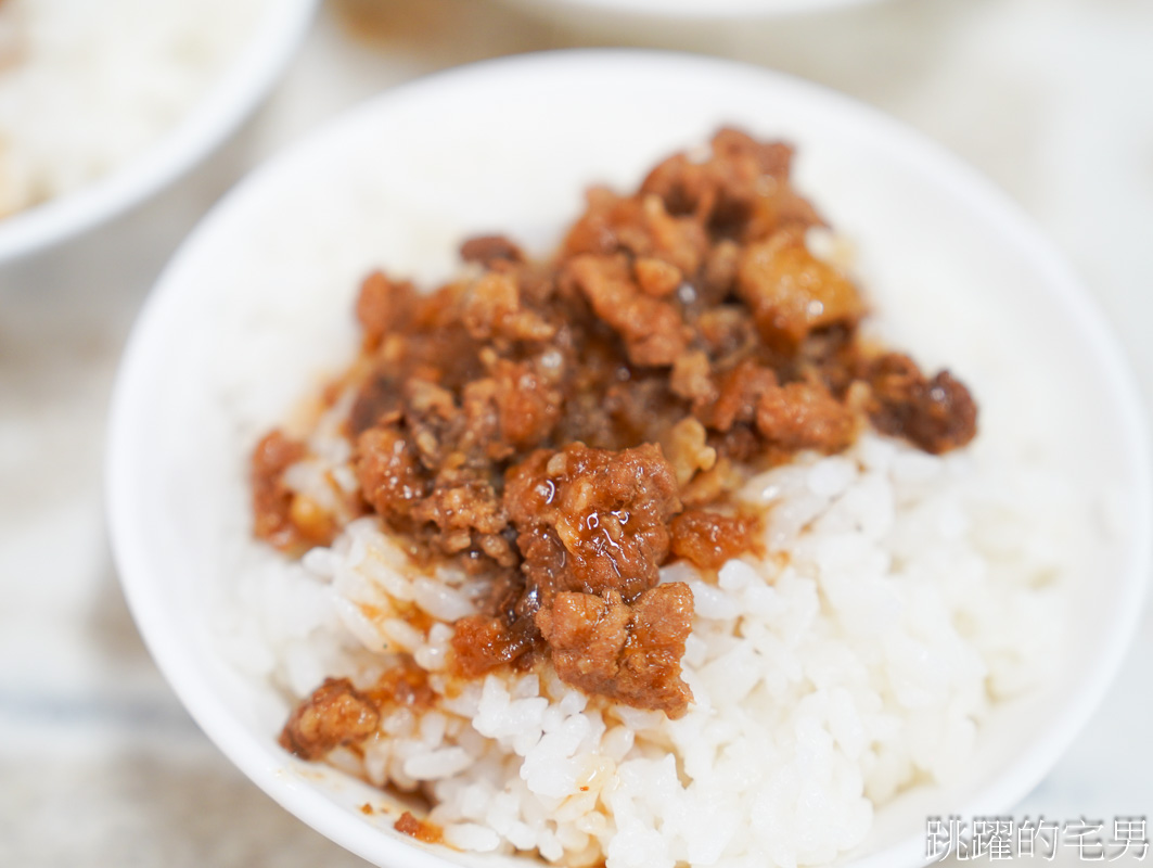 [花蓮早餐]台南虱目魚-這家花蓮小吃價錢實惠，早餐賣到中午人潮滿滿!