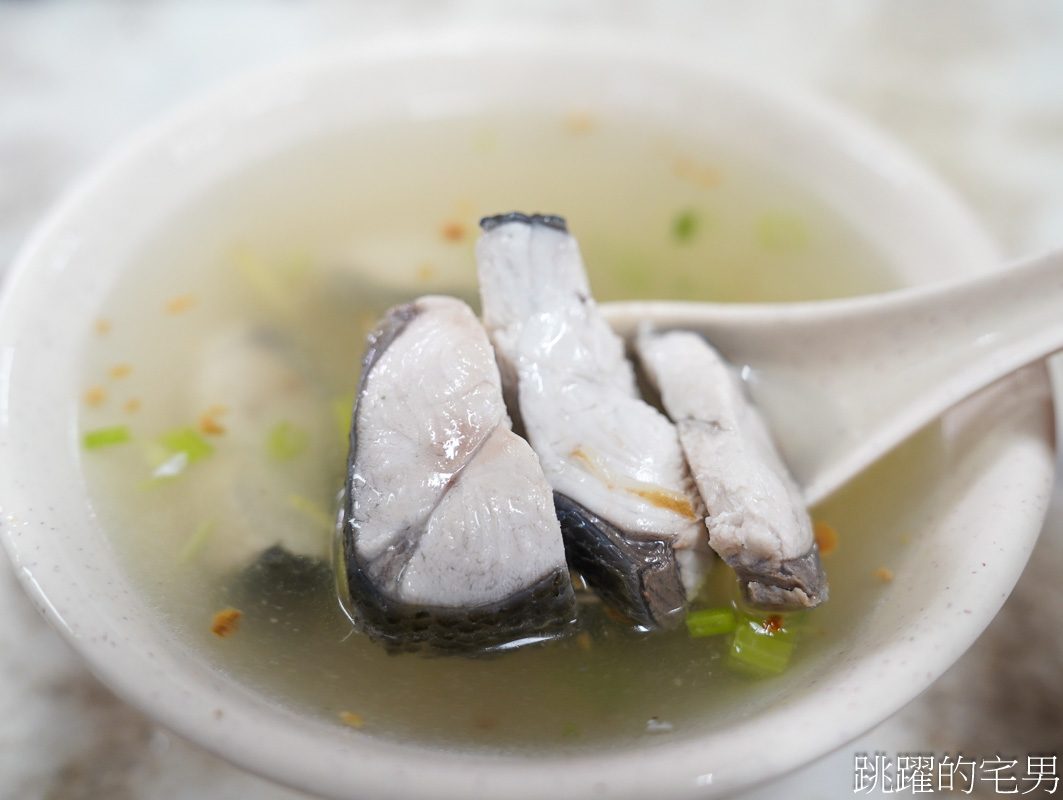 [花蓮早餐]台南虱目魚-這家花蓮小吃價錢實惠，早餐賣到中午人潮滿滿!