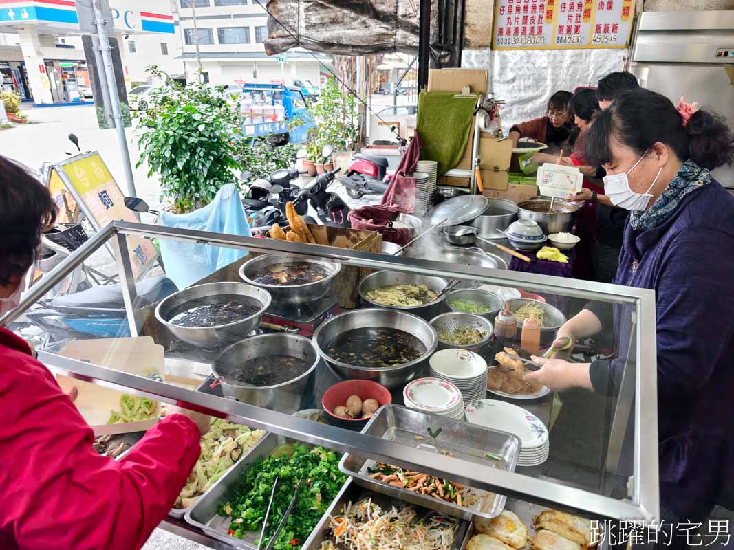 [花蓮早餐]台南虱目魚-這家花蓮小吃價錢實惠，早餐賣到中午人潮滿滿!