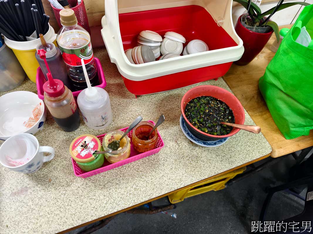 [花蓮早餐]台南虱目魚-這家花蓮小吃價錢實惠，早餐賣到中午人潮滿滿!