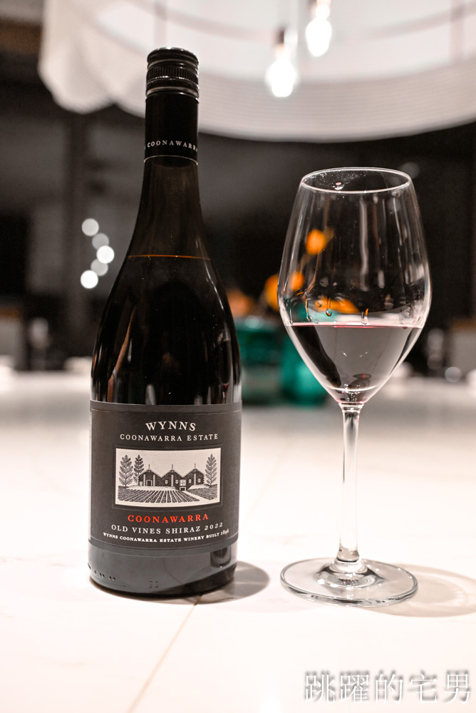 [日月潭美食推薦]日月潭力麗溫德姆溫泉酒店晚餐推薦邵中餐廳-日月潭高質感中餐廳，紅燒鮑魚東坡肉滋味細膩軟嫩，古人智慧醬筍蒸魚放到現代還是絕佳美味