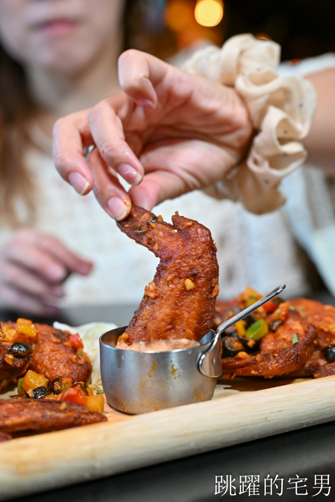 [忠孝敦化餐酒館推薦]ABV加勒比海餐酒館忠孝店-聚會爽嗑50盎司窯烤牛排雞腿、髒髒雞、香辣法士達，大口吃肉直接封頂，東區餐酒館