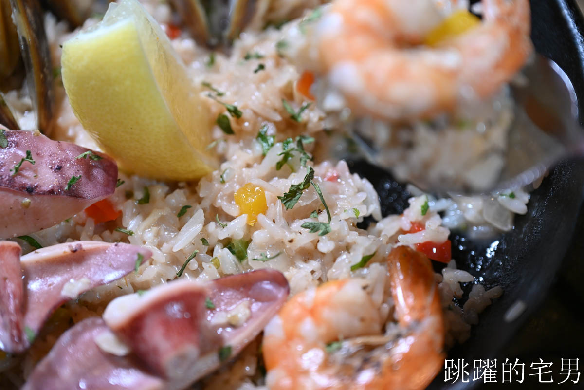 [忠孝敦化餐酒館推薦]ABV加勒比海餐酒館忠孝店-聚會爽嗑50盎司窯烤牛排雞腿、髒髒雞、香辣法士達，大口吃肉直接封頂，東區餐酒館