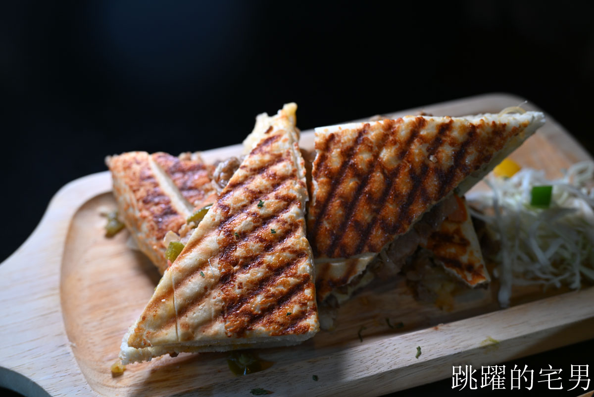 [忠孝敦化餐酒館推薦]ABV加勒比海餐酒館忠孝店-聚會爽嗑50盎司窯烤牛排雞腿、髒髒雞、香辣法士達，大口吃肉直接封頂，東區餐酒館