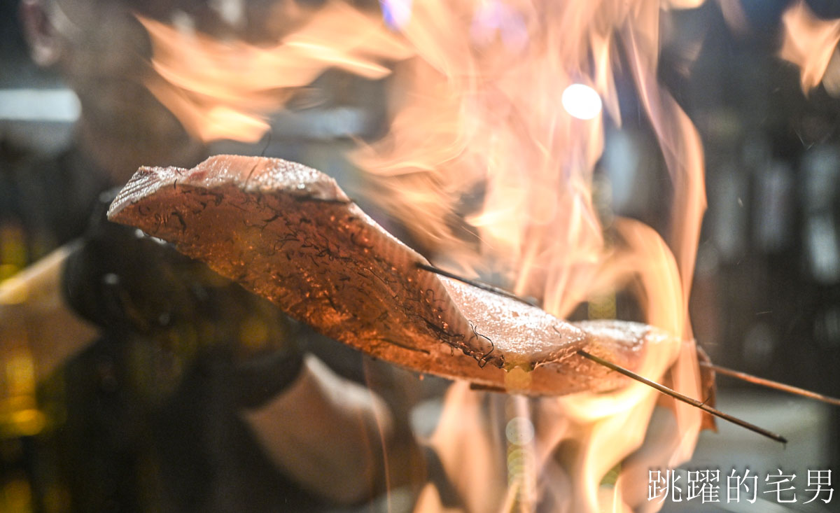 [新竹日式料理] ABV日式居酒屋新竹店-驚艷火焰日式料理，超愛大阪燒、熱炒，百款酒類營業凌晨2點，新竹餐酒館推薦