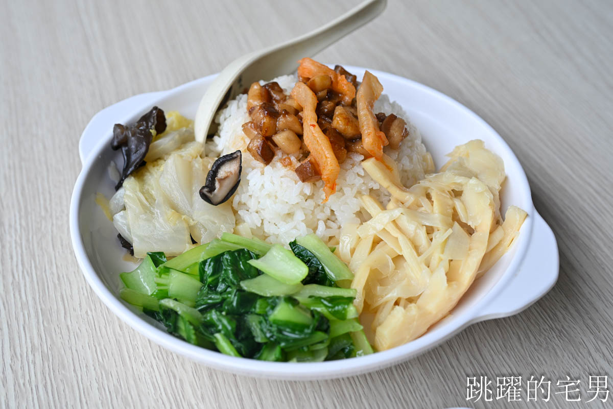 [花蓮美食]胖胖虱目魚-傳承超過30年花蓮老店，乾煎虱目魚也太香啦! 加30元就有4菜便當C/P值超高，加湯免費! 花蓮火車站美食，花蓮下午有營業餐廳