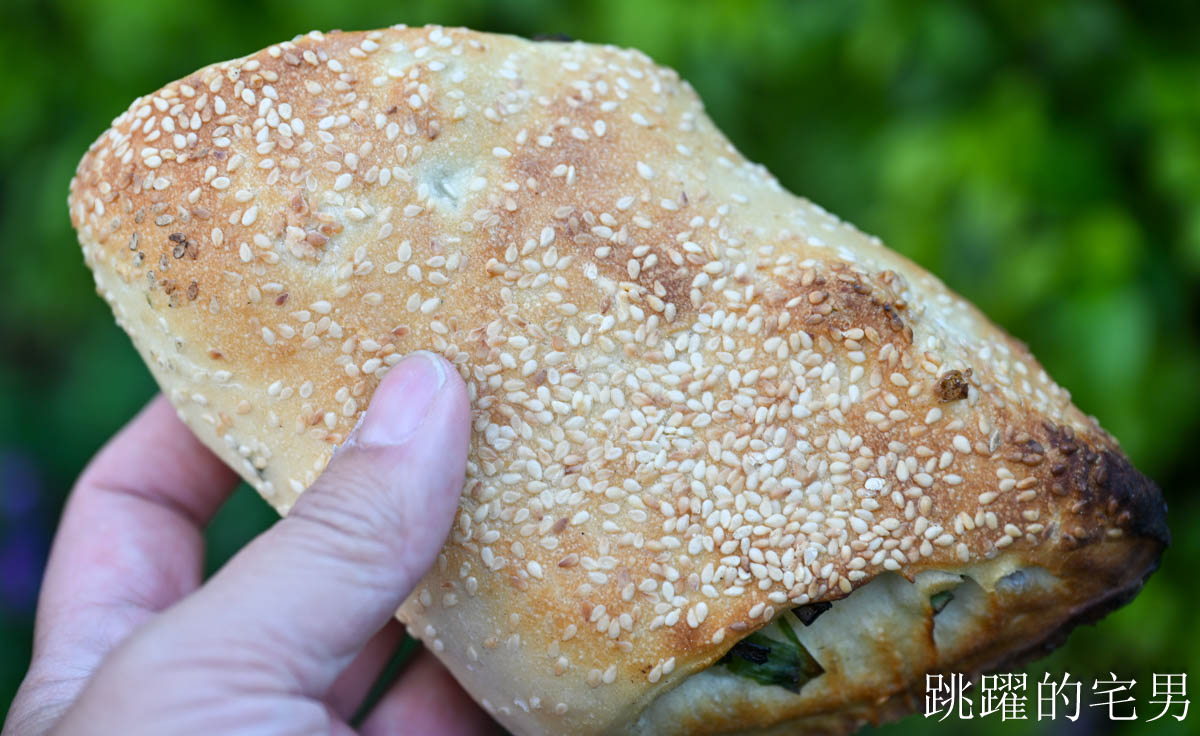 [台北燒餅推薦]盛味豐炭烤燒餅-營業時間從早到晚每個人都買超多，豆沙鍋餅我的愛，科技大樓站美食推薦蔥餅超香