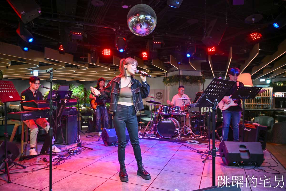 [信義區餐酒館]Oscar Lounge搬家-佔地百坪台北101旁酒吧，信義區Live House現場氣氛超好