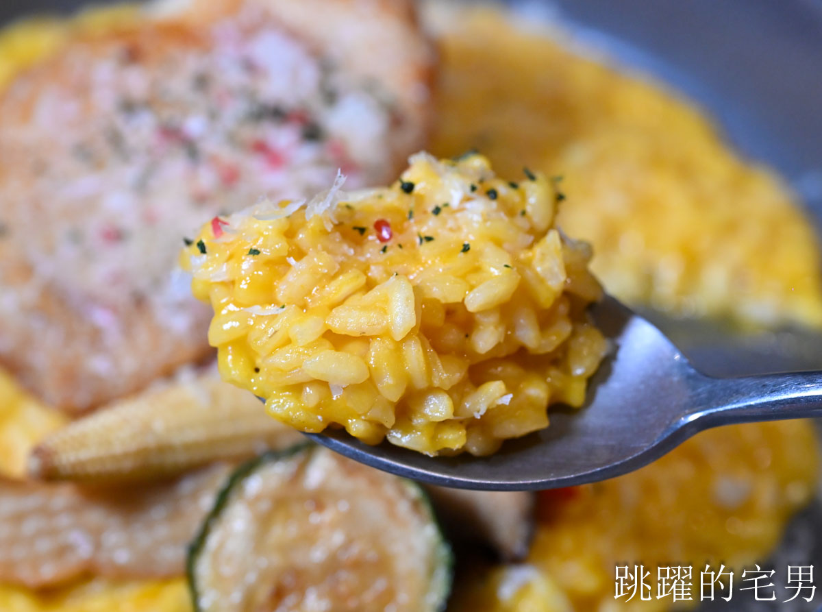 [信義區餐酒館]Oscar Lounge搬家-佔地百坪台北101旁酒吧，信義區Live House現場氣氛超好