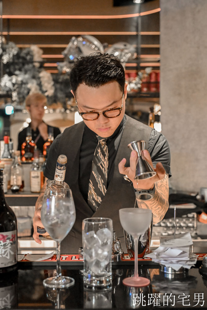 [信義區餐酒館]Oscar Lounge搬家-佔地百坪台北101旁酒吧，信義區Live House現場氣氛超好