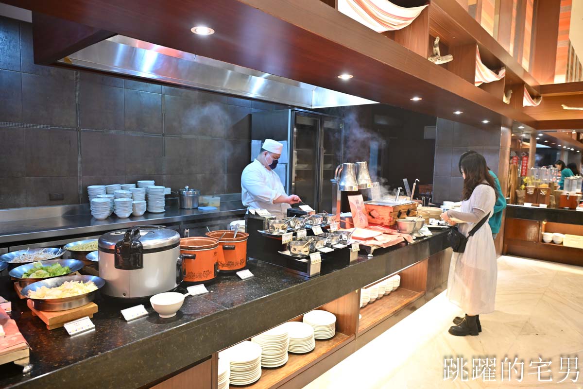 [花蓮吃到飽]福容大飯店花蓮早餐吃到飽平日不限時價格只要360元，還可以吃到下午1點鐘，限時優惠即日起至年底