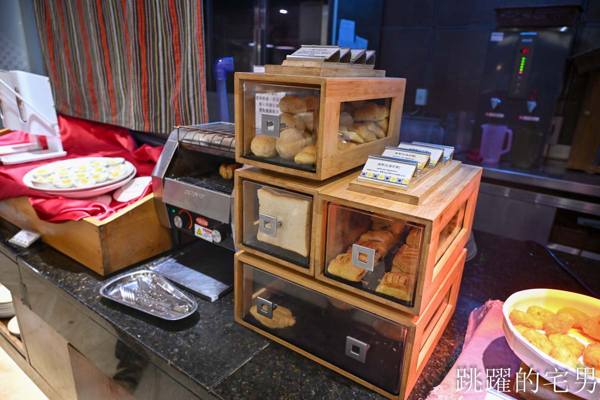 [花蓮吃到飽]福容大飯店花蓮早餐吃到飽平日不限時價格只要360元，還可以吃到下午1點鐘，限時優惠即日起至年底