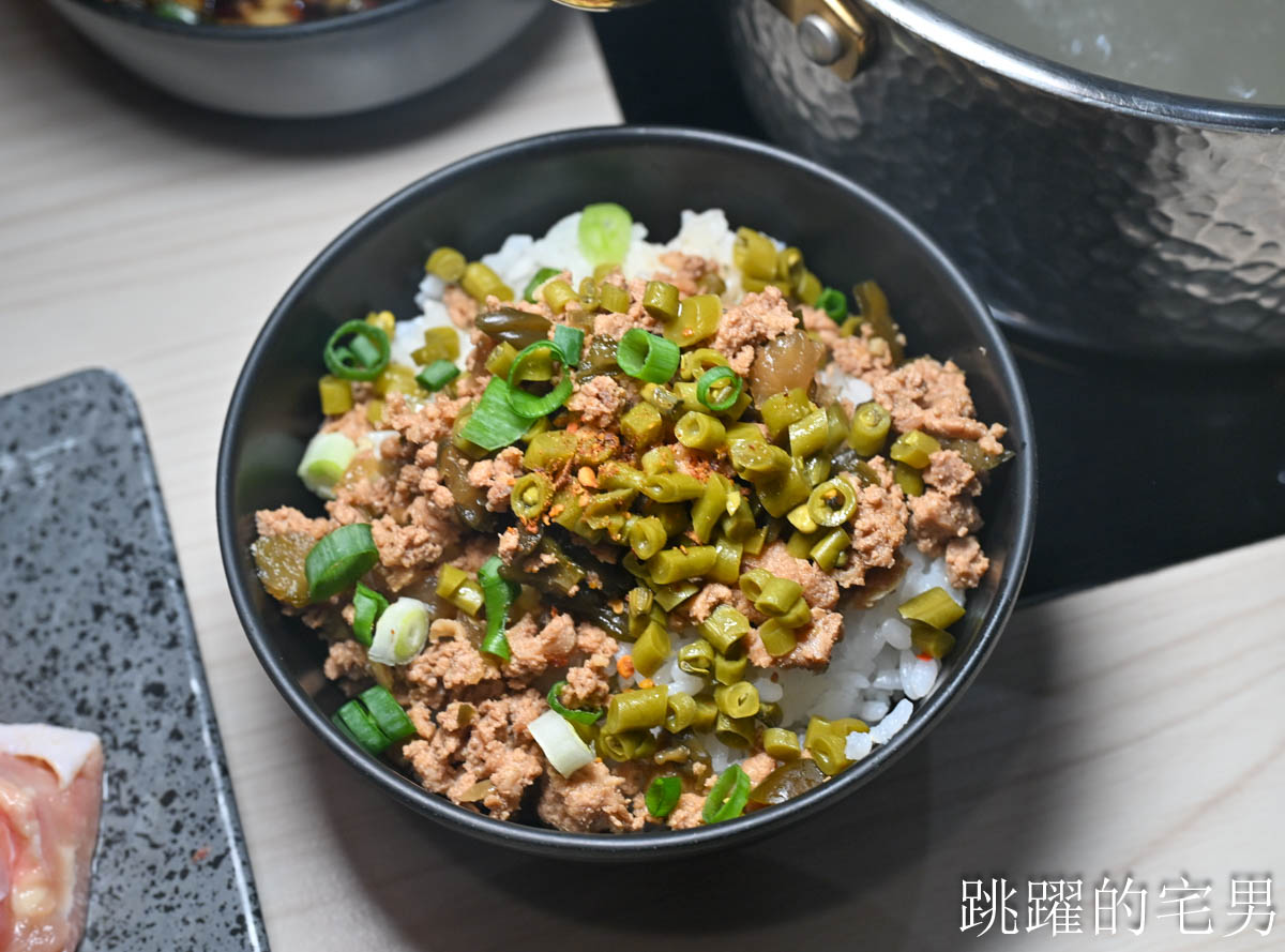 [霧川鍋物]花蓮吃到飽火鍋399元不受服務費，厚切台灣豬肉、雞腿肉很加分! 還有泰國明果冰淇淋