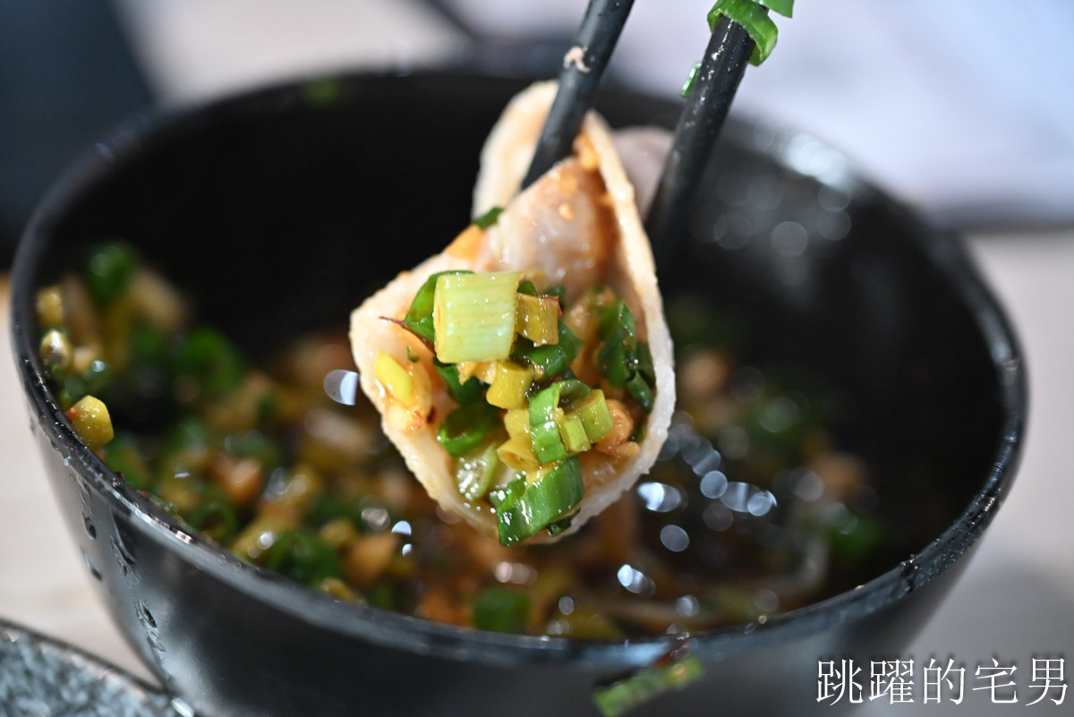 [霧川鍋物]花蓮吃到飽火鍋399元不受服務費，厚切台灣豬肉、雞腿肉很加分! 還有泰國明果冰淇淋