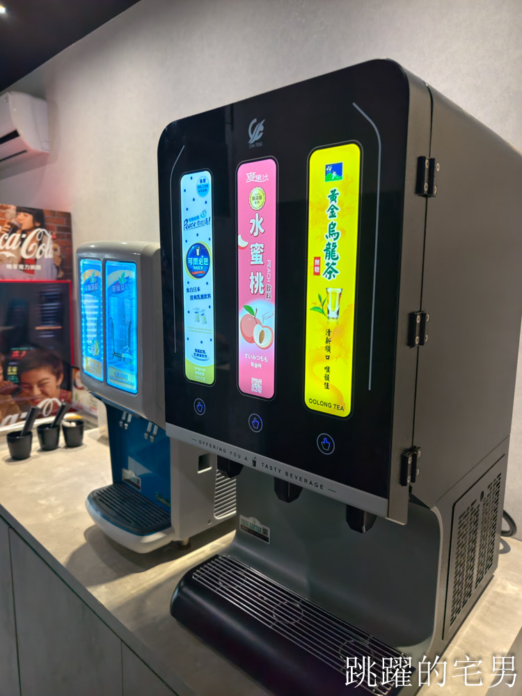 [霧川鍋物]花蓮吃到飽火鍋399元不受服務費，厚切台灣豬肉、雞腿肉很加分! 還有泰國明果冰淇淋