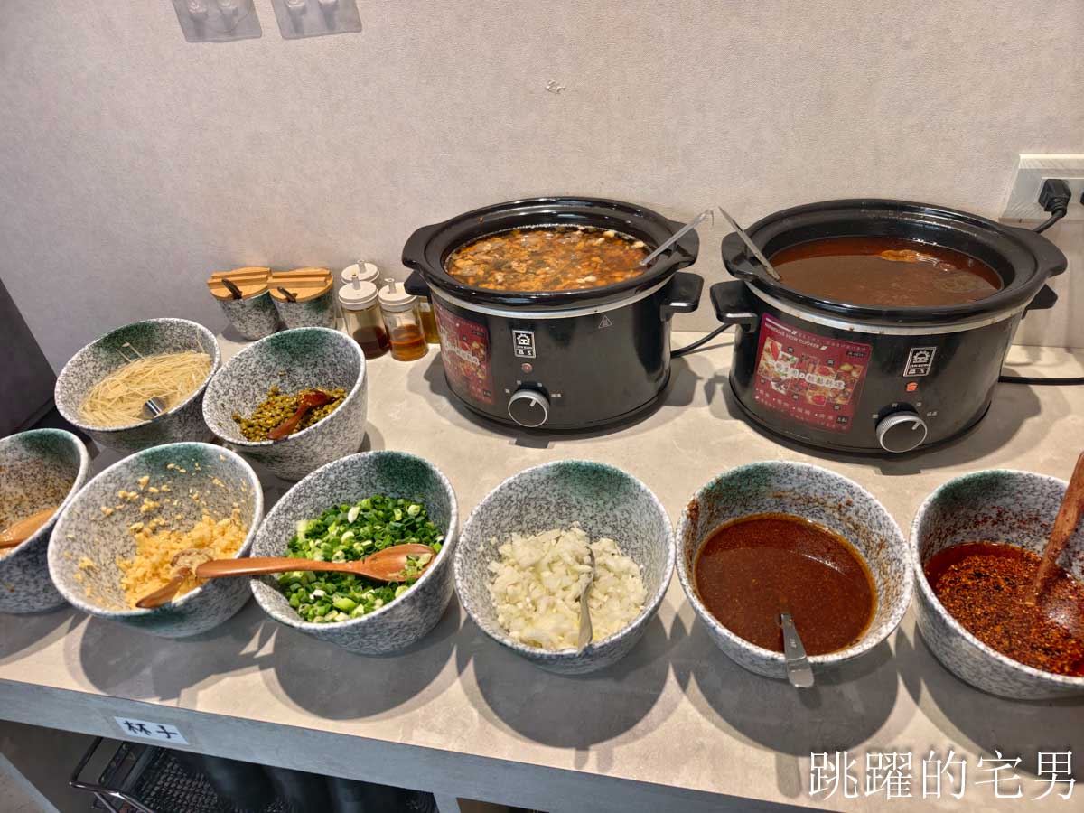 [霧川鍋物]花蓮吃到飽火鍋399元不受服務費，厚切台灣豬肉、雞腿肉很加分! 還有泰國明果冰淇淋