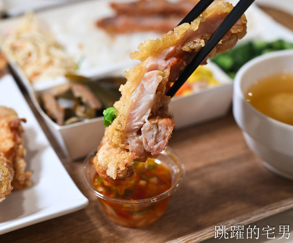 [花蓮美食]夏日時光SummerTime盒餐專賣店-超乾淨花蓮便當店我還以為我吃簡餐，6道配菜+1碗湯，份量給足超加分