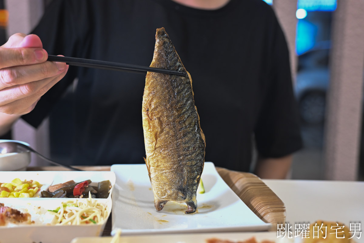 [花蓮美食]夏日時光SummerTime盒餐專賣店-超乾淨花蓮便當店我還以為我吃簡餐，6道配菜+1碗湯，份量給足超加分