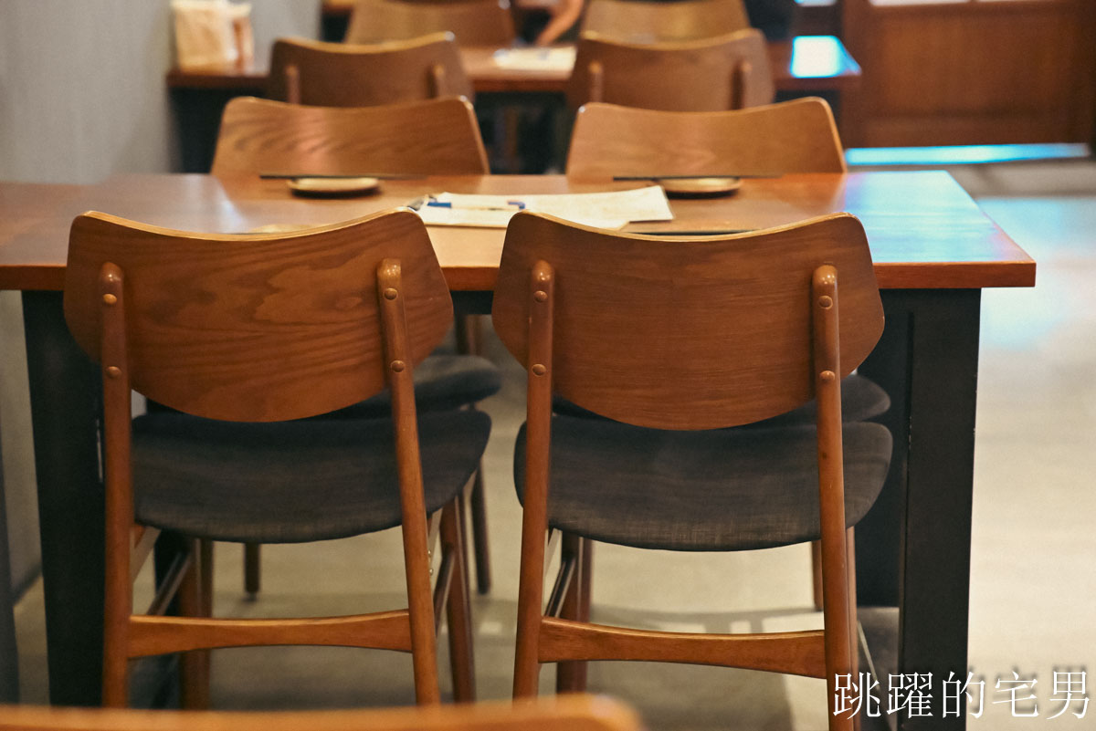 [花蓮美食]Chill桑串燒居酒屋-這家花蓮居酒屋推薦，必吃雞軟骨、剁椒皮蛋、醬燒牛肋條、雞腿串