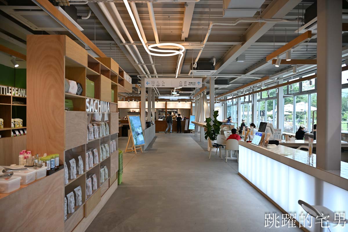 [花蓮壽豐景點懶人包]夢幻星巴克「星巴克花蓮理想門市」理想PAARK水岸生活坐擁絕美湖景環繞著落羽松，進駐9家在地美味，文青選物神農生活 這裡根本在歐洲，搭船遊遍落羽松湖畔