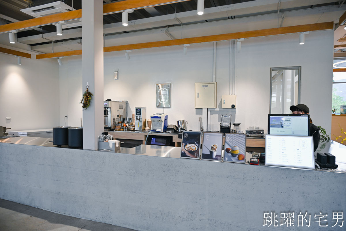 [花蓮壽豐景點懶人包]夢幻星巴克「星巴克花蓮理想門市」理想PAARK水岸生活坐擁絕美湖景環繞著落羽松，進駐9家在地美味，文青選物神農生活 這裡根本在歐洲，搭船遊遍落羽松湖畔