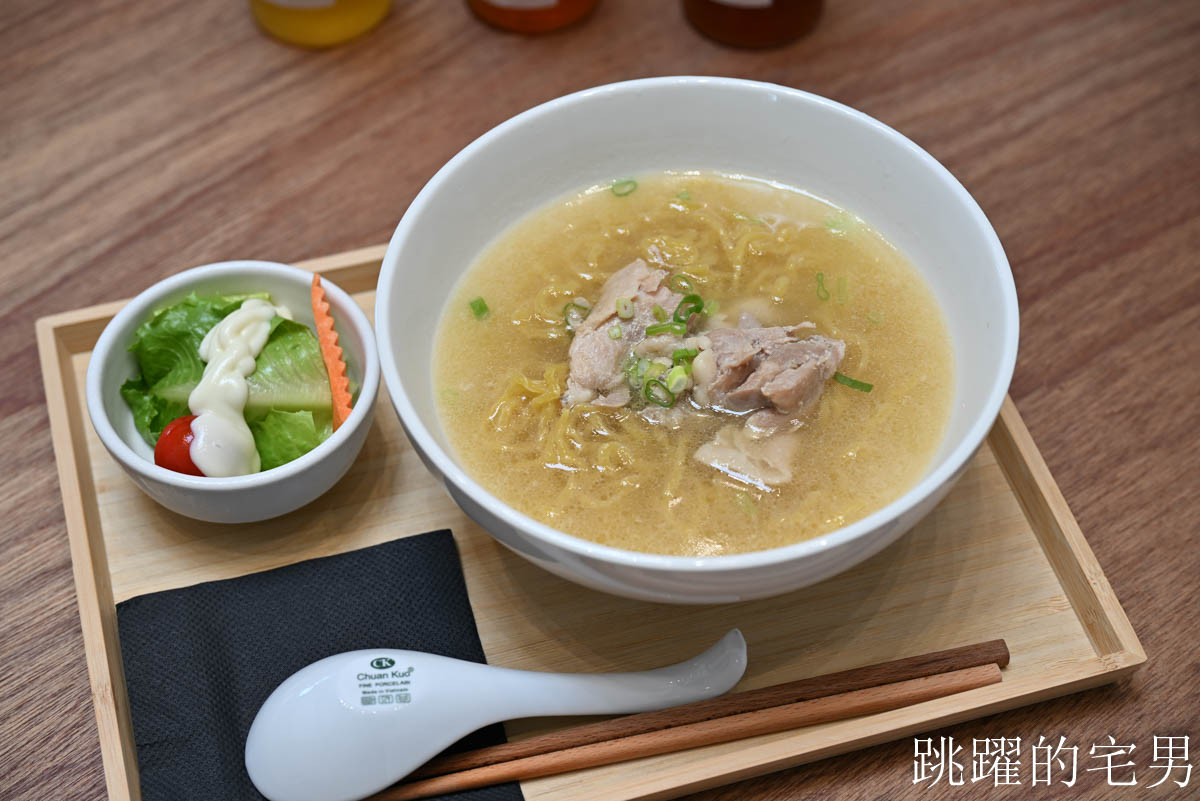 [花蓮壽豐景點懶人包]夢幻星巴克「星巴克花蓮理想門市」理想PAARK水岸生活坐擁絕美湖景環繞著落羽松，進駐9家在地美味，文青選物神農生活 這裡根本在歐洲，搭船遊遍落羽松湖畔