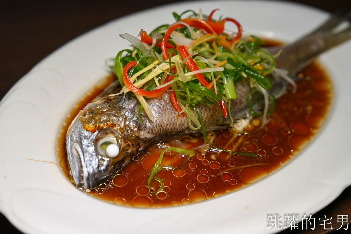 [花蓮美食]二訪外婆家餐館(預約制)- 花蓮無菜單料理高C/P值份量足，椒鹽炸豬腳超Q彈，佛心開瓶費旁邊有大停車場超方便，花蓮聚餐餐廳推薦