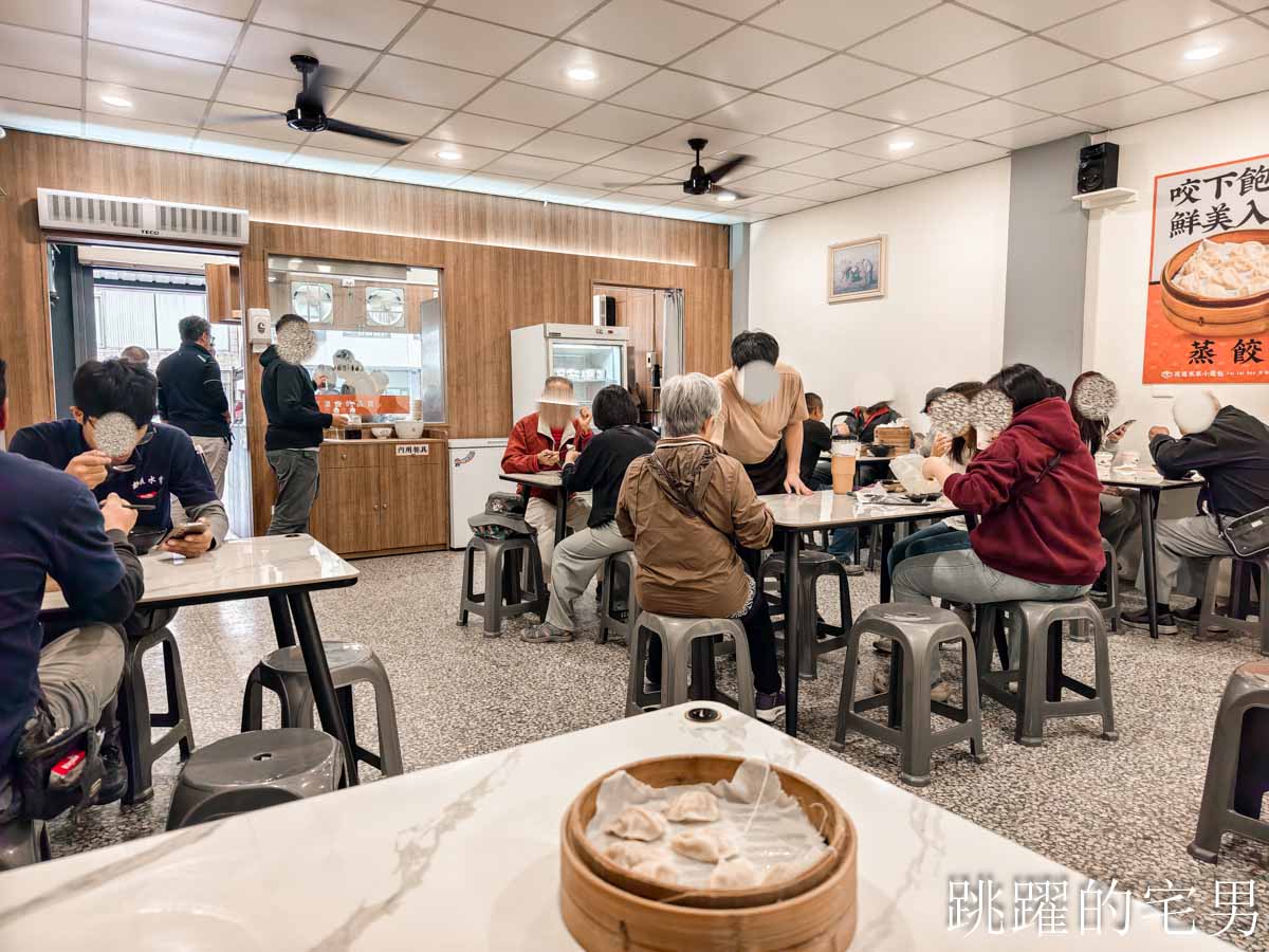 [花蓮美食]來來小籠包重新裝潢-在地人也會吃的花蓮小籠包、麵皮口感好，靈魂醬汁沾下去就對了