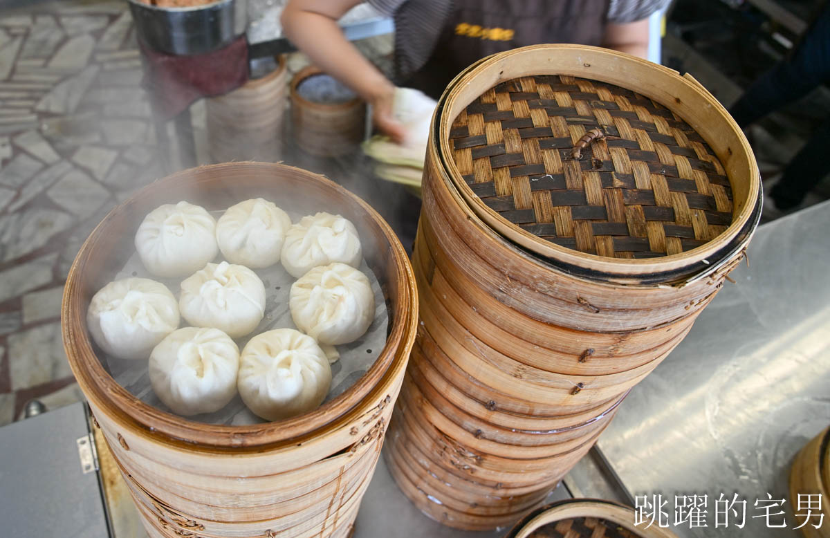 [花蓮美食]來來小籠包重新裝潢-在地人也會吃的花蓮小籠包、麵皮口感好，靈魂醬汁沾下去就對了