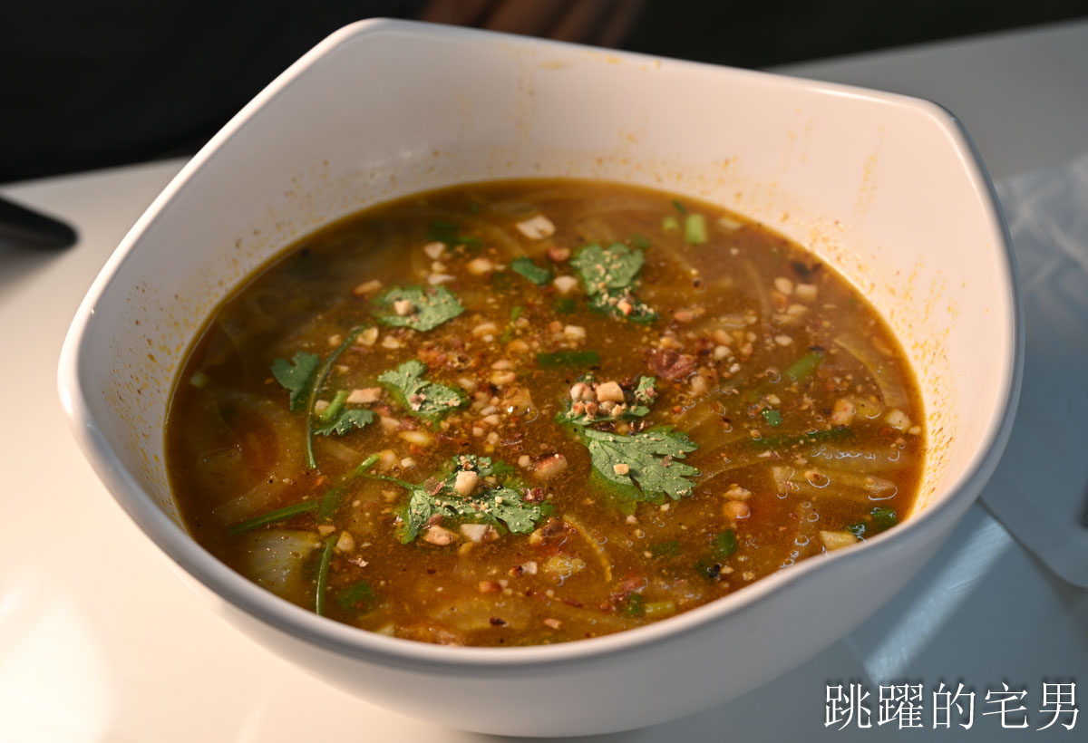 [花蓮美食]金玉越南料理牛肉河粉 : 樹下濃郁花蓮越南料理真有出國FU，推薦酸辣河粉、香茅雞腿真特別