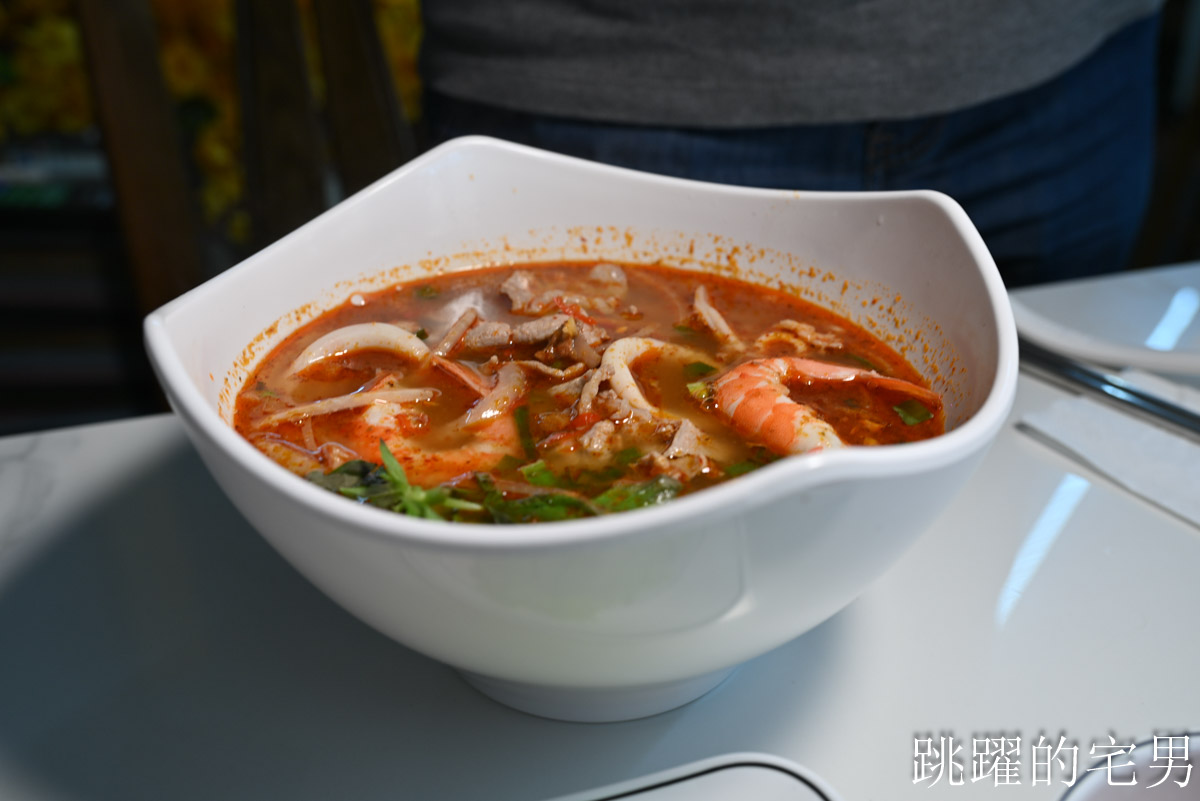[花蓮美食]金玉越南料理牛肉河粉 : 樹下濃郁花蓮越南料理真有出國FU，推薦酸辣河粉、香茅雞腿真特別