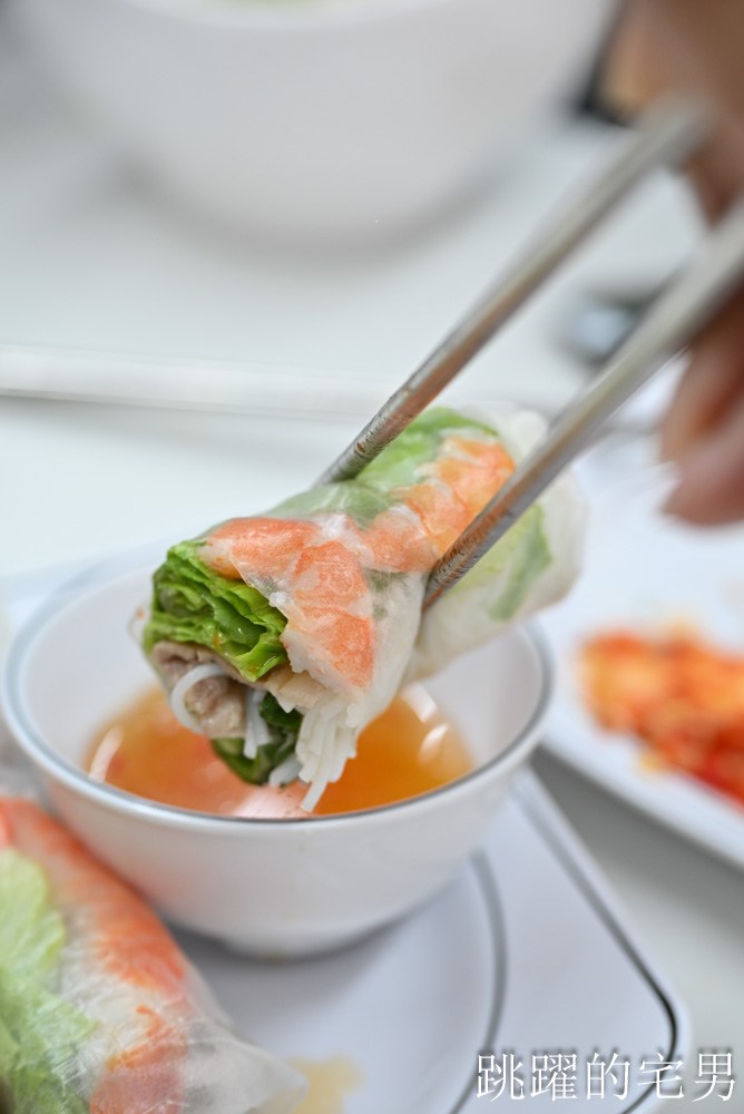 [花蓮美食]金玉越南料理牛肉河粉 : 樹下濃郁花蓮越南料理真有出國FU，推薦酸辣河粉、香茅雞腿真特別