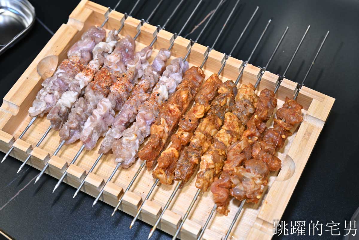 [忠孝敦化美食]羊騷殿台北敦化店-吃過回不去，小羔羊嫩到不行，烤羊油香爆，完全打到我的味蕾! 居然還有炒乾羊肉爐超特別，熱炒台北啤酒喝到飽