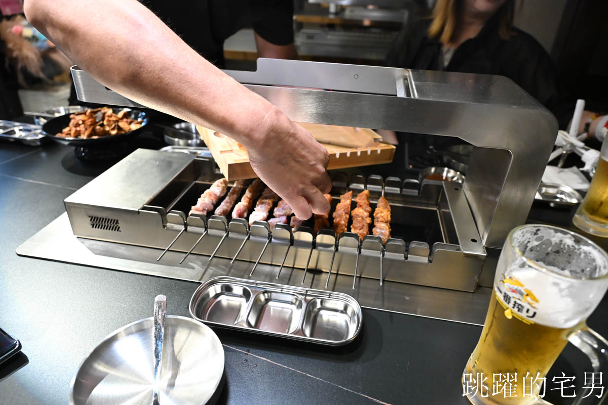 [忠孝敦化美食]羊騷殿台北敦化店-吃過回不去，小羔羊嫩到不行，烤羊油香爆，完全打到我的味蕾! 居然還有炒乾羊肉爐超特別，熱炒台北啤酒喝到飽