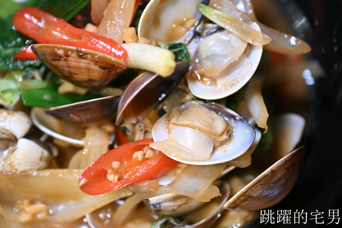 [忠孝敦化美食]羊騷殿台北敦化店-吃過回不去，小羔羊嫩到不行，烤羊油香爆，完全打到我的味蕾! 居然還有炒乾羊肉爐超特別，熱炒台北啤酒喝到飽