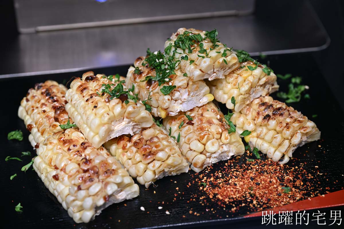 [忠孝敦化美食]羊騷殿台北敦化店-吃過回不去，小羔羊嫩到不行，烤羊油香爆，完全打到我的味蕾! 居然還有炒乾羊肉爐超特別，熱炒台北啤酒喝到飽