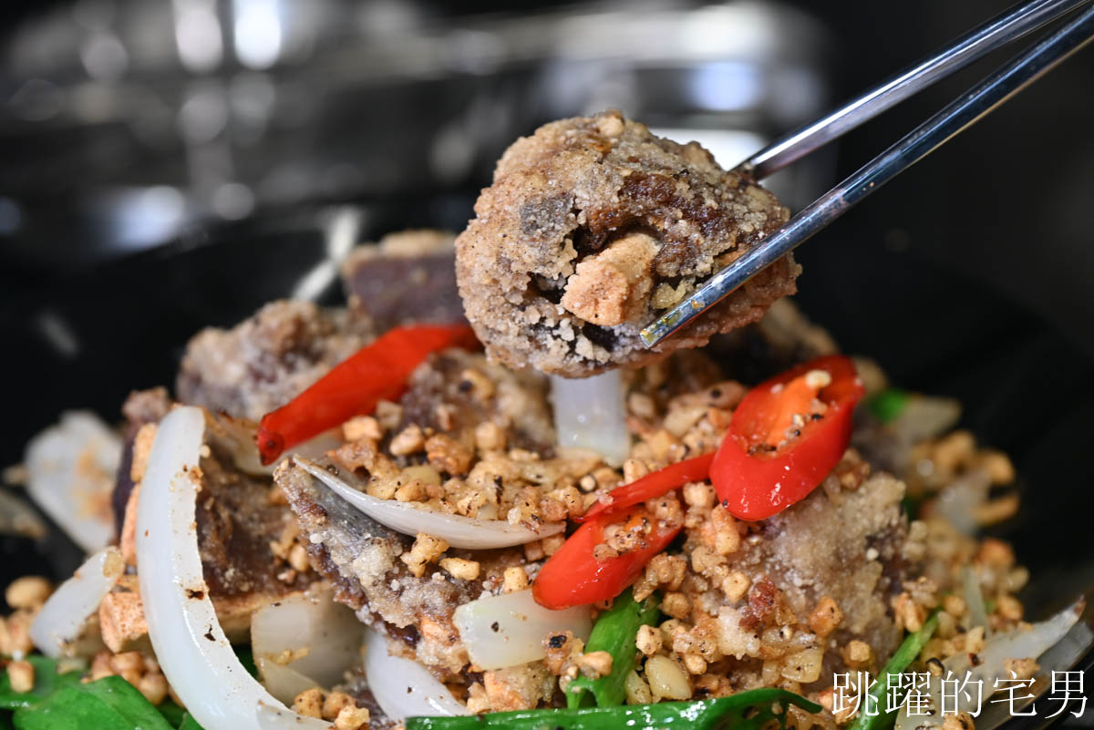 [忠孝敦化美食]羊騷殿台北敦化店-吃過回不去，小羔羊嫩到不行，烤羊油香爆，完全打到我的味蕾! 居然還有炒乾羊肉爐超特別，熱炒台北啤酒喝到飽