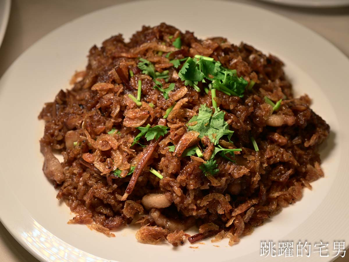 2026龍涎居年菜推出多樣年菜可自由搭配，產銷履歷龍虎斑、北菇瑤柱花膠煲雞湯、梅汁豬腳