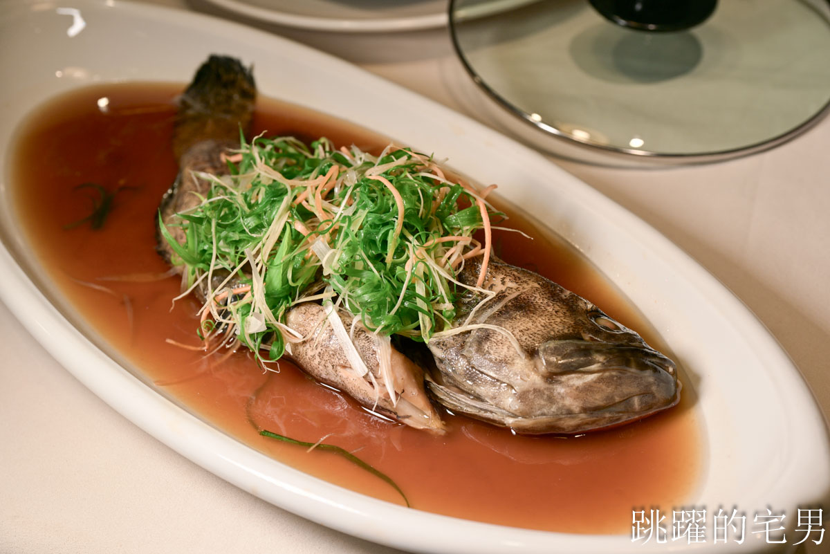 2026龍涎居年菜推出多樣年菜可自由搭配，產銷履歷龍虎斑、北菇瑤柱花膠煲雞湯、梅汁豬腳