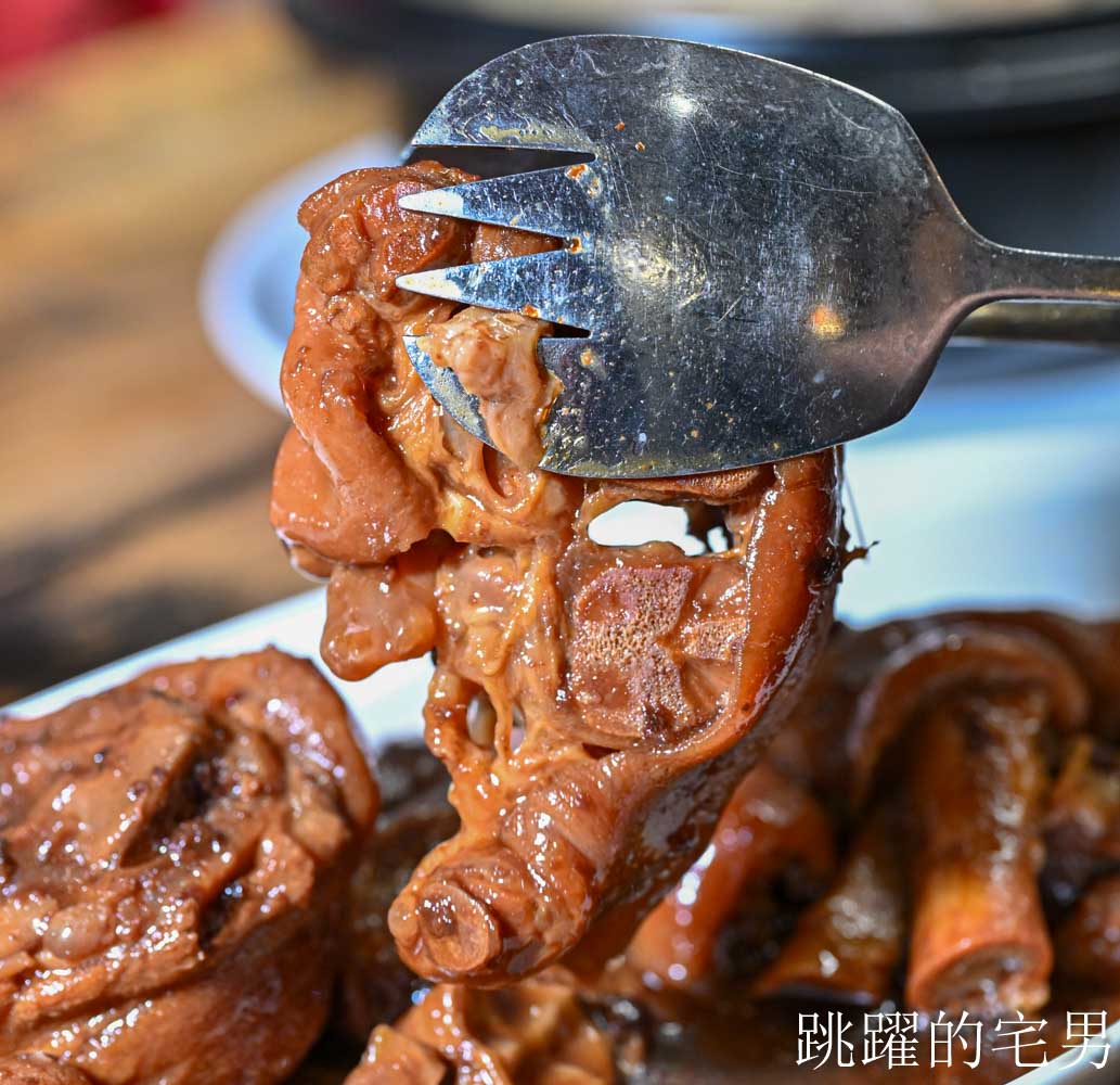 2026龍涎居年菜推出多樣年菜可自由搭配，產銷履歷龍虎斑、北菇瑤柱花膠煲雞湯、梅汁豬腳