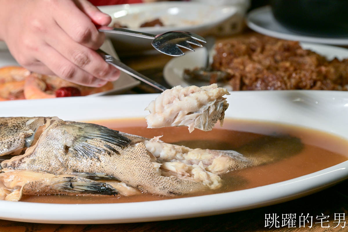 2026龍涎居年菜推出多樣年菜可自由搭配，產銷履歷龍虎斑、北菇瑤柱花膠煲雞湯、梅汁豬腳