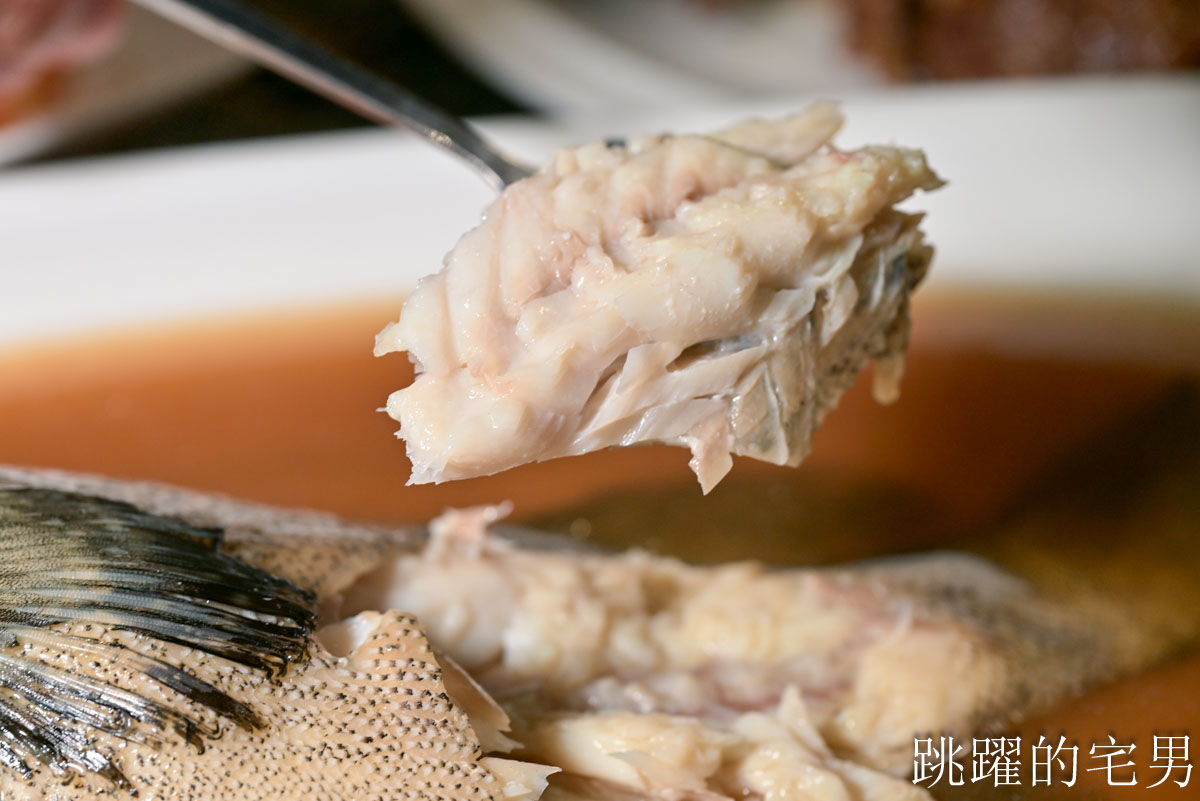 2026龍涎居年菜推出多樣年菜可自由搭配，產銷履歷龍虎斑、北菇瑤柱花膠煲雞湯、梅汁豬腳