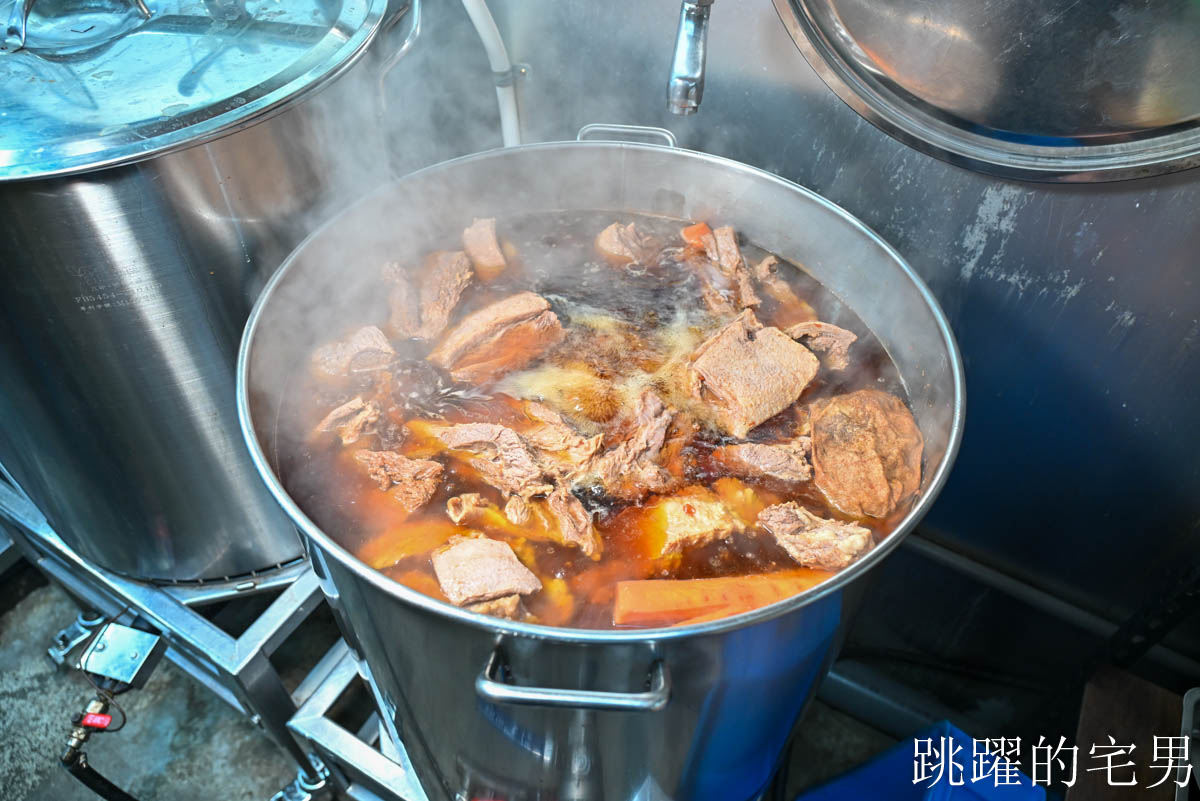 [新竹美食推薦]九添福牛肉麵館-超夯新竹牛肉麵，不到1年就得到食尚玩家、米其林必比登推介，10分鐘客滿真不是蓋的 !