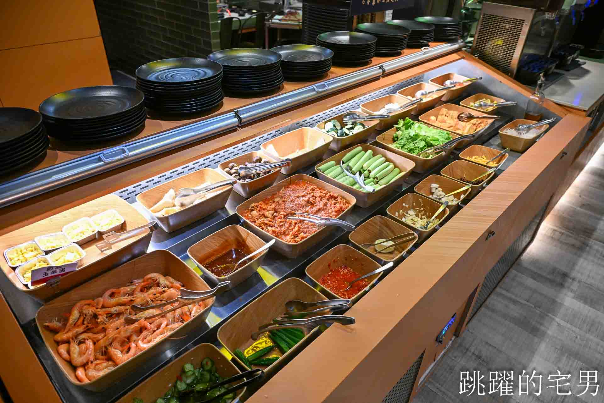 [花蓮燒肉吃到飽]石屋燒肉:  在地人激推的花蓮吃到飽強者，不只和牛哈根達斯吃到飽、雙爐火烤，暖心服務完全戳中心坎裡